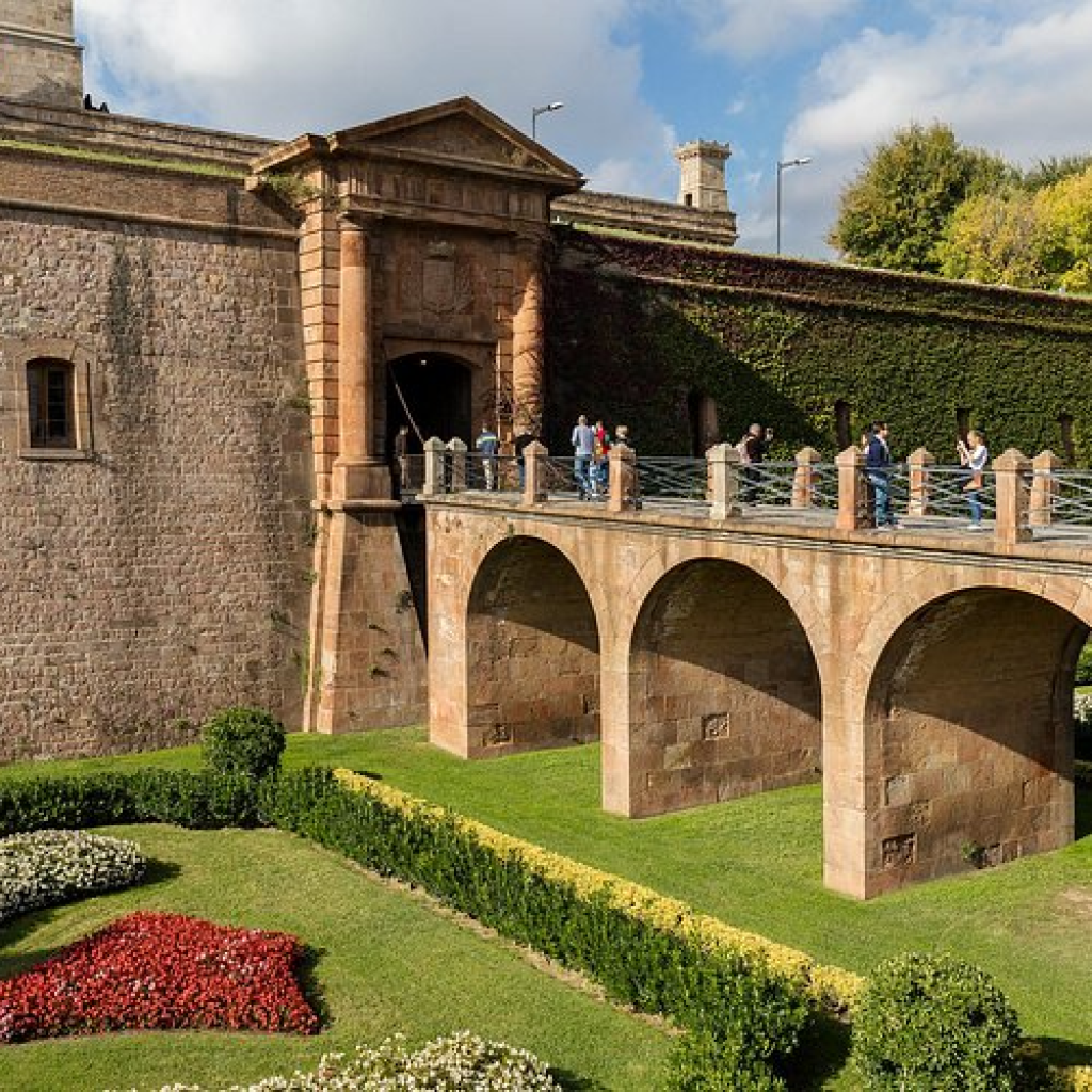 tour to barcelona